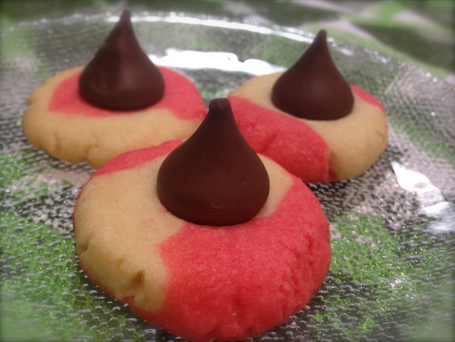 Peppermint Twist Kisses