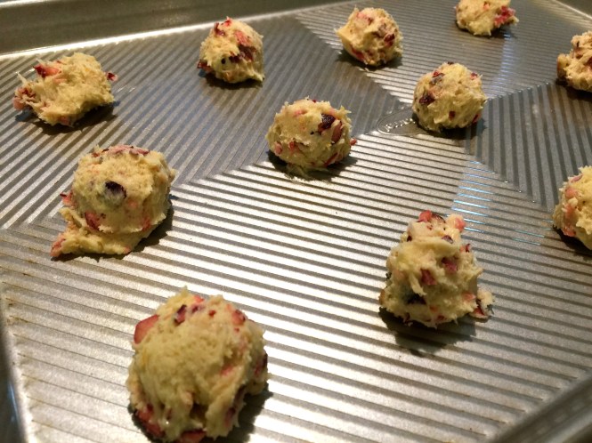 Cooking dough on the baking sheet